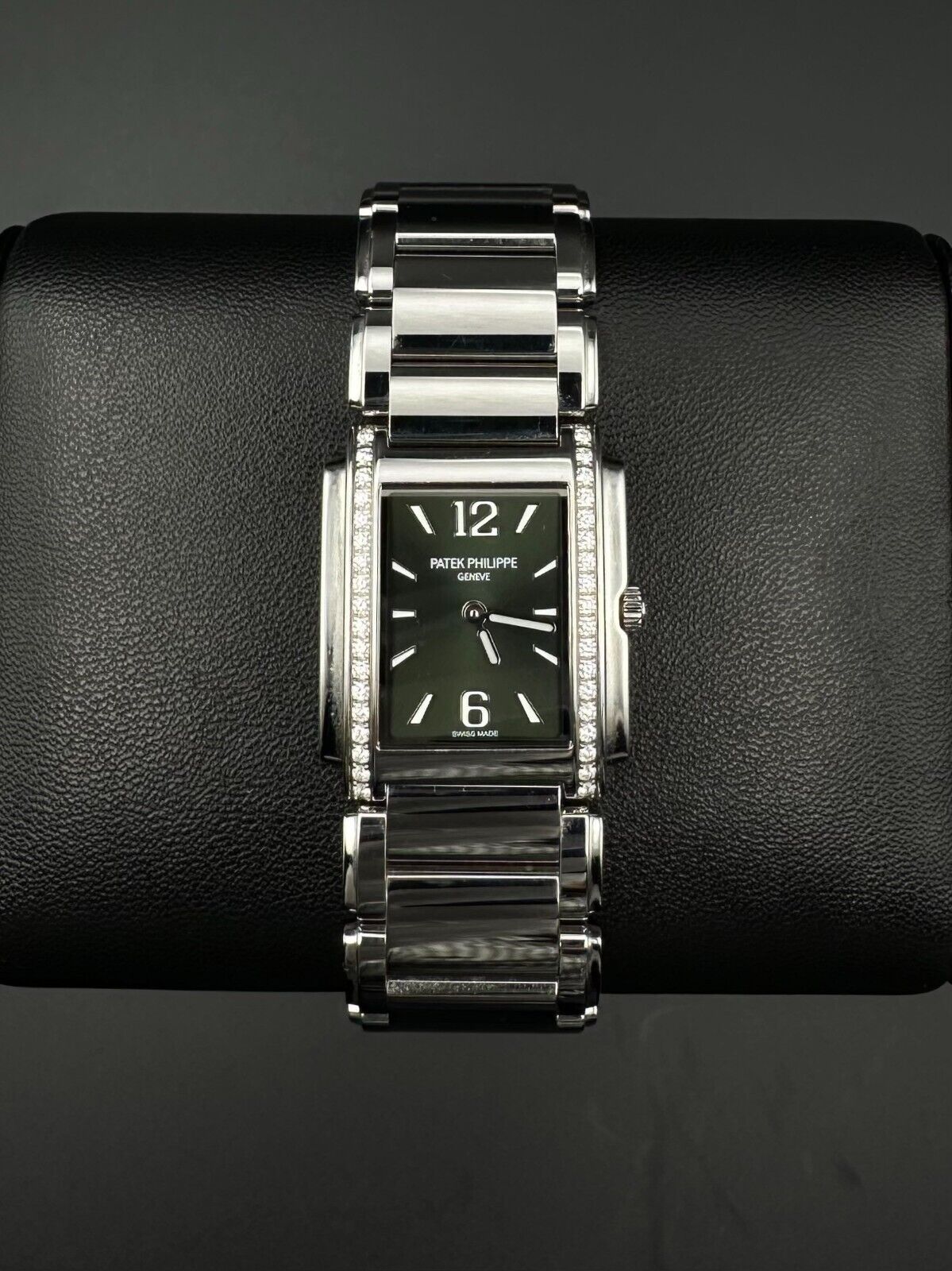 Patek Philippe Twenty~4 4910/1200A-011 Green Dial Ladies Quartz Watch - 2022