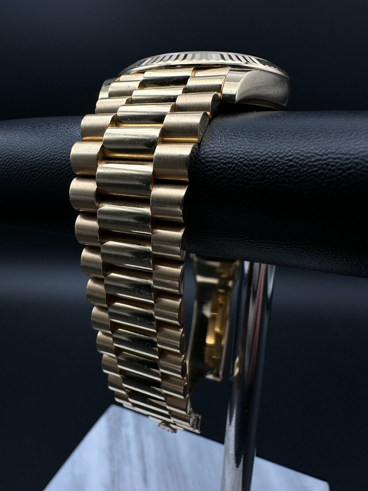 Rolex Day-Date 40mm 228238 Onyx Dial 18K Yellow Gold Automatic Watch - 2023
