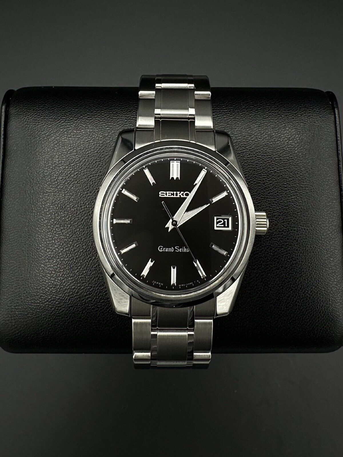 Grand Seiko SBGV011 Self-Dater 37mm Black Dial Steel Quartz Men's Watch - 2015