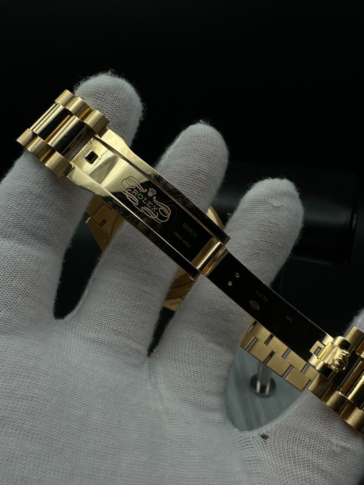 Rolex Day-Date 40mm 228238 Onyx Dial 18K Yellow Gold Automatic Watch - 2023