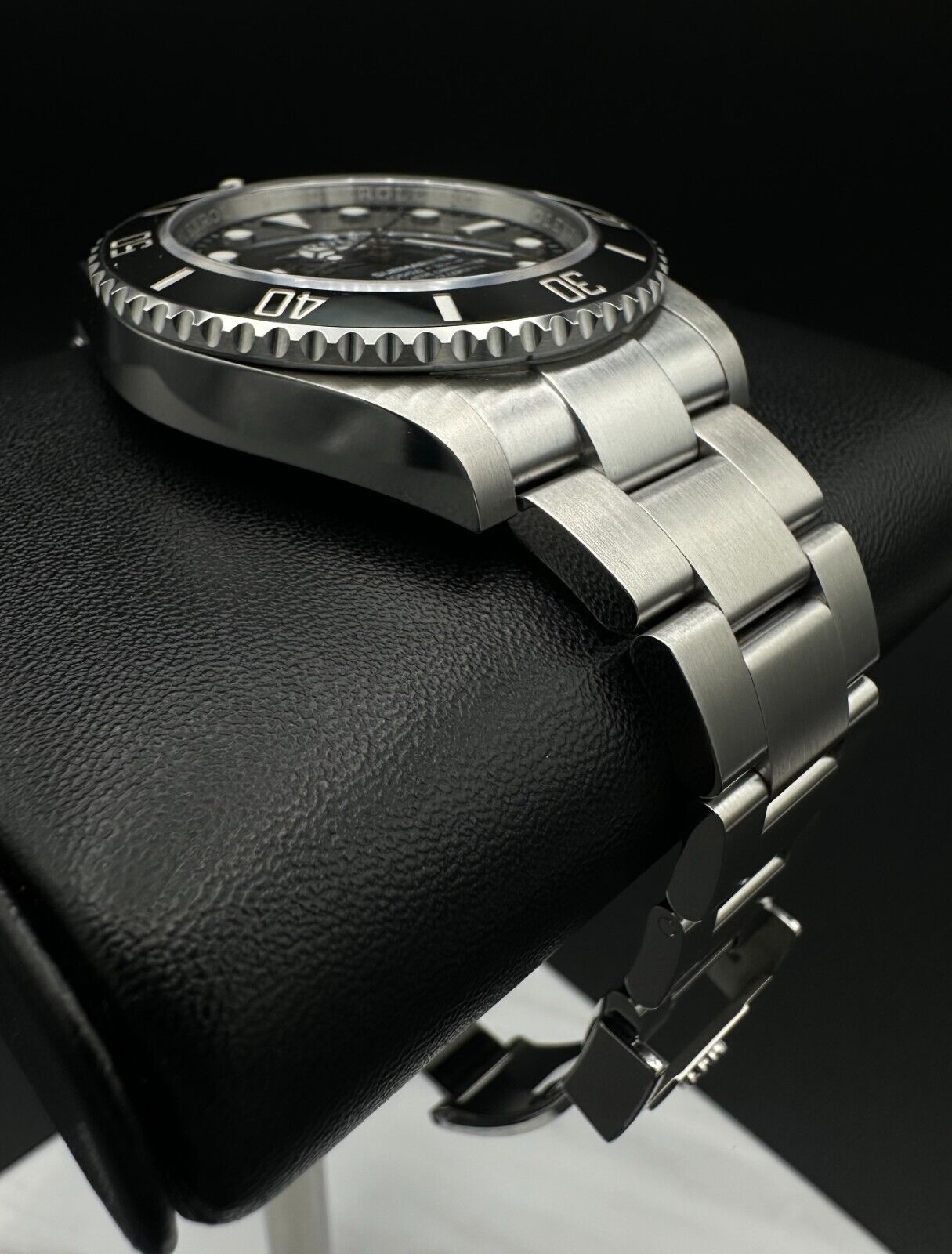 Rolex Submariner No Date 124060 Black Dial 41mm Men's Automatic Watch - 2023