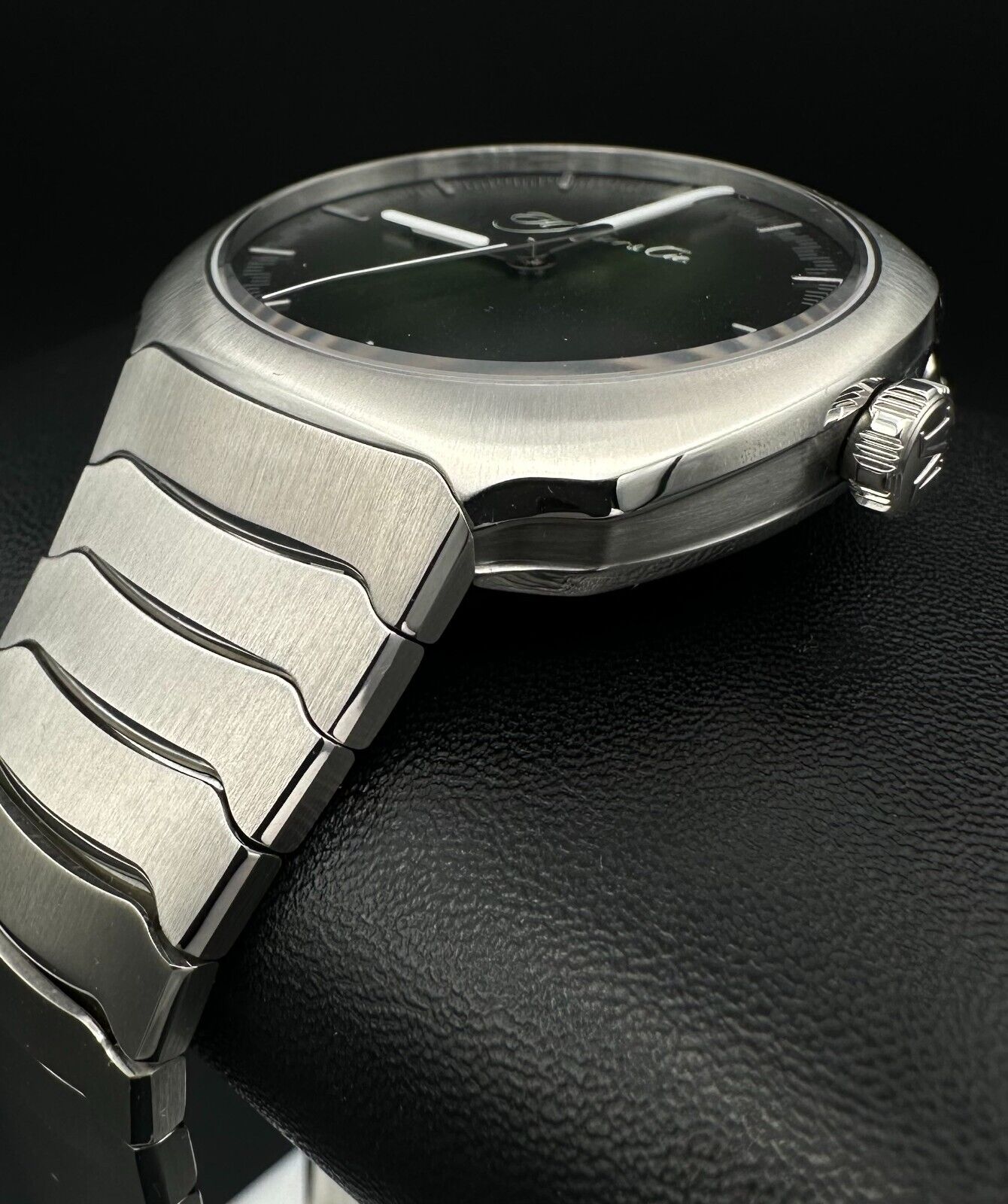 H. Moser & Cie Streamliner Centre Seconds 6200-1200 Green Dial Automatic Watch