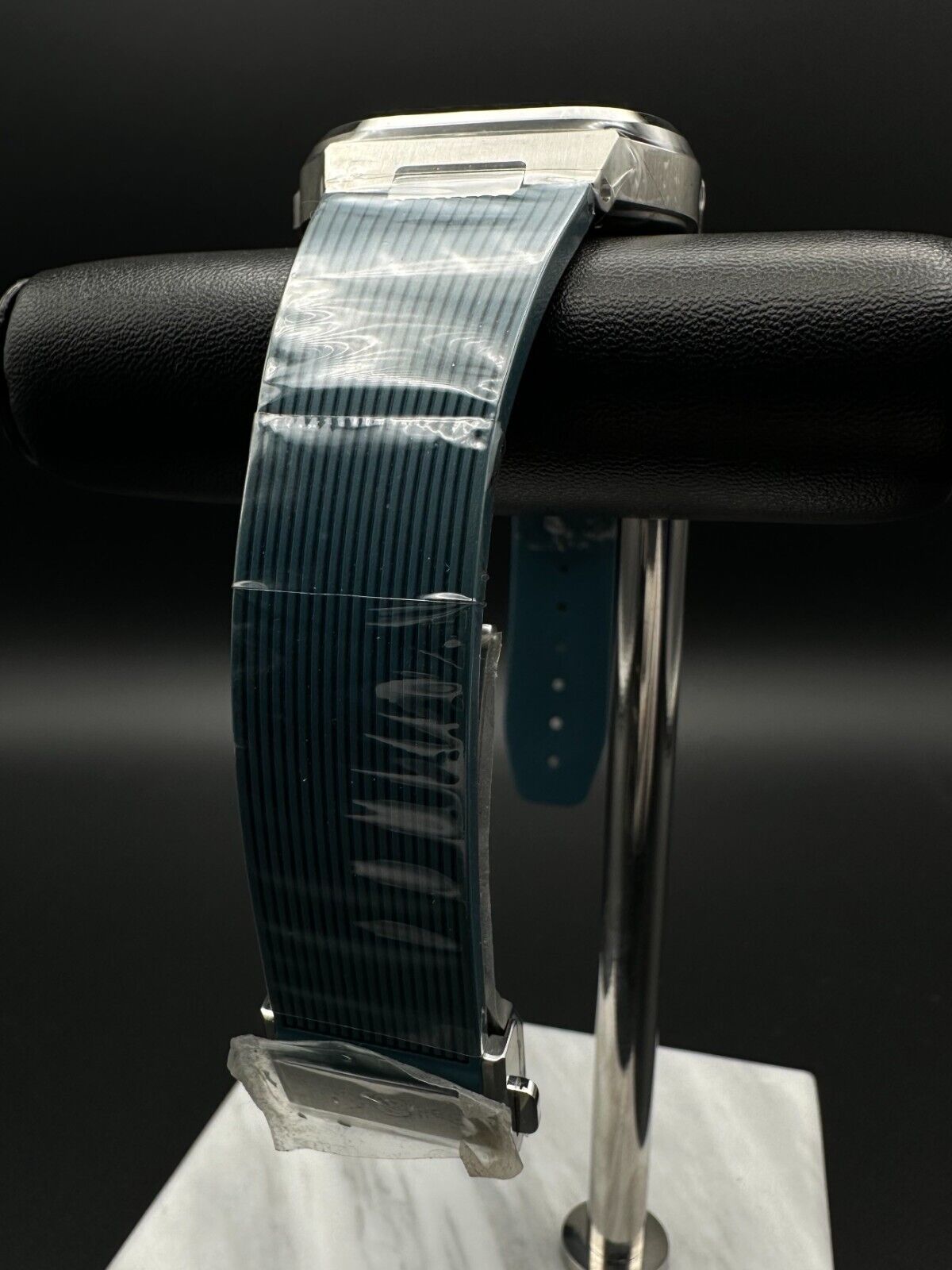 Bell & Ross BR-05 GMT Sky Blue Dial Automatic Watch BR05G-PB-ST/SRB, 2024 model, featuring a 41mm satin-polished steel case, blue sunray dial with white Super-LumiNova® numerals and indices, and skeletonized Super-LumiNova®-filled hour and minute hands. Comes with a black rubber strap. Brand new condition with no signs of wear. Includes inner and outer boxes, warranty card, and user guide. Retail price is $5,000. Available at The Watch Trader, Madison, Connecticut.