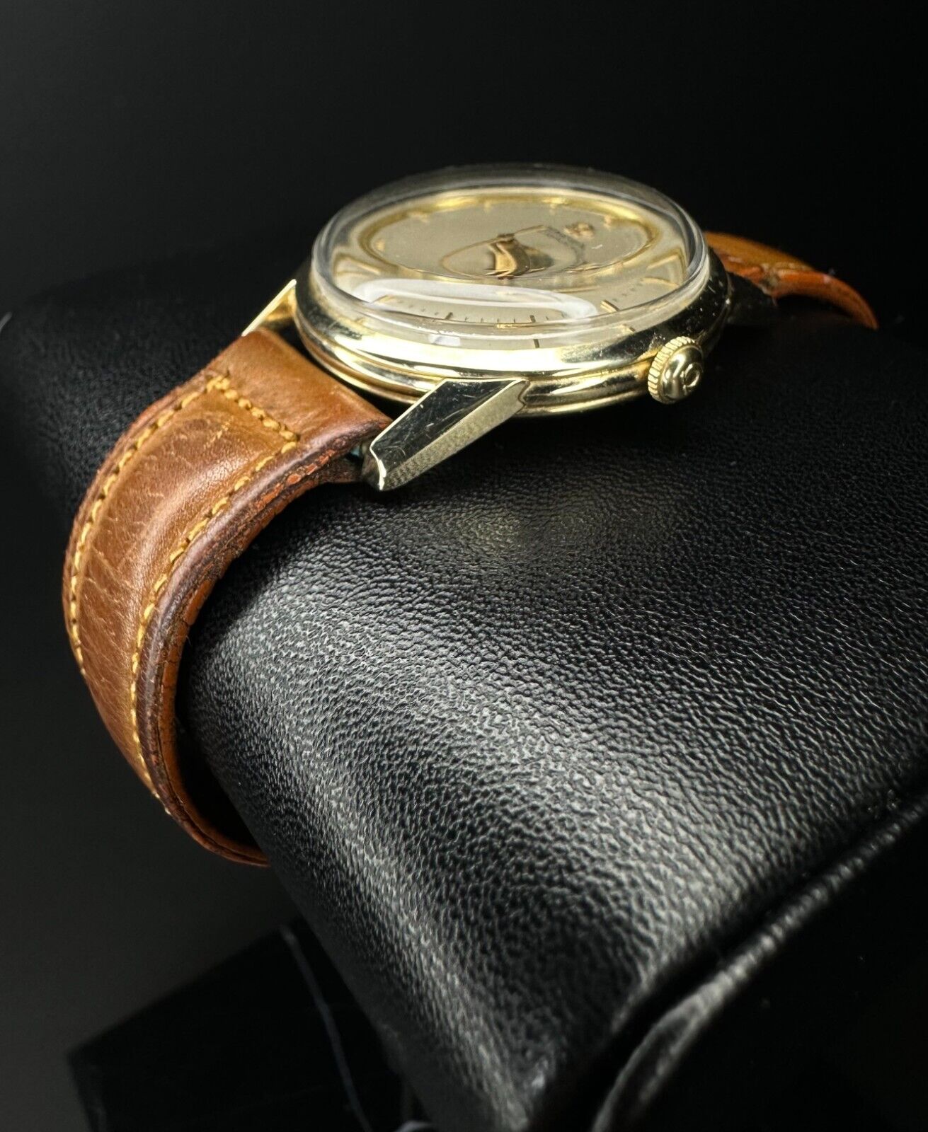 Omega Vintage 14K Gold Watch Bumper Movement Recent Service - 1940-1950 era