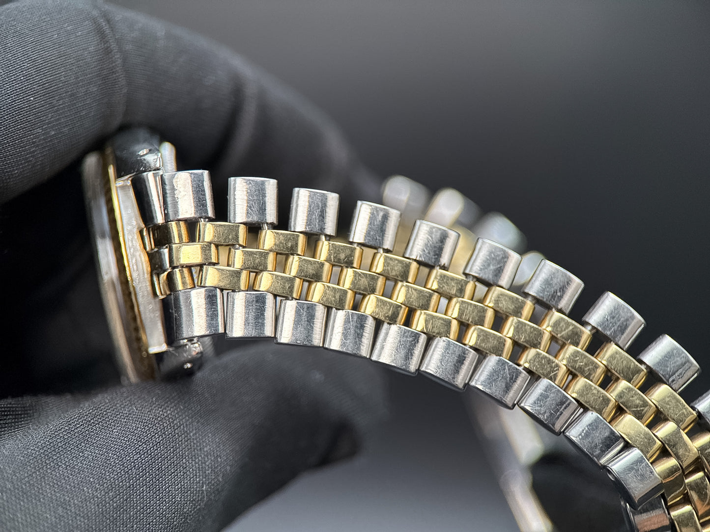 Vintage Rolex Datejust 1601 Blue Dial Gold Bezel Automatic 36mm Watch