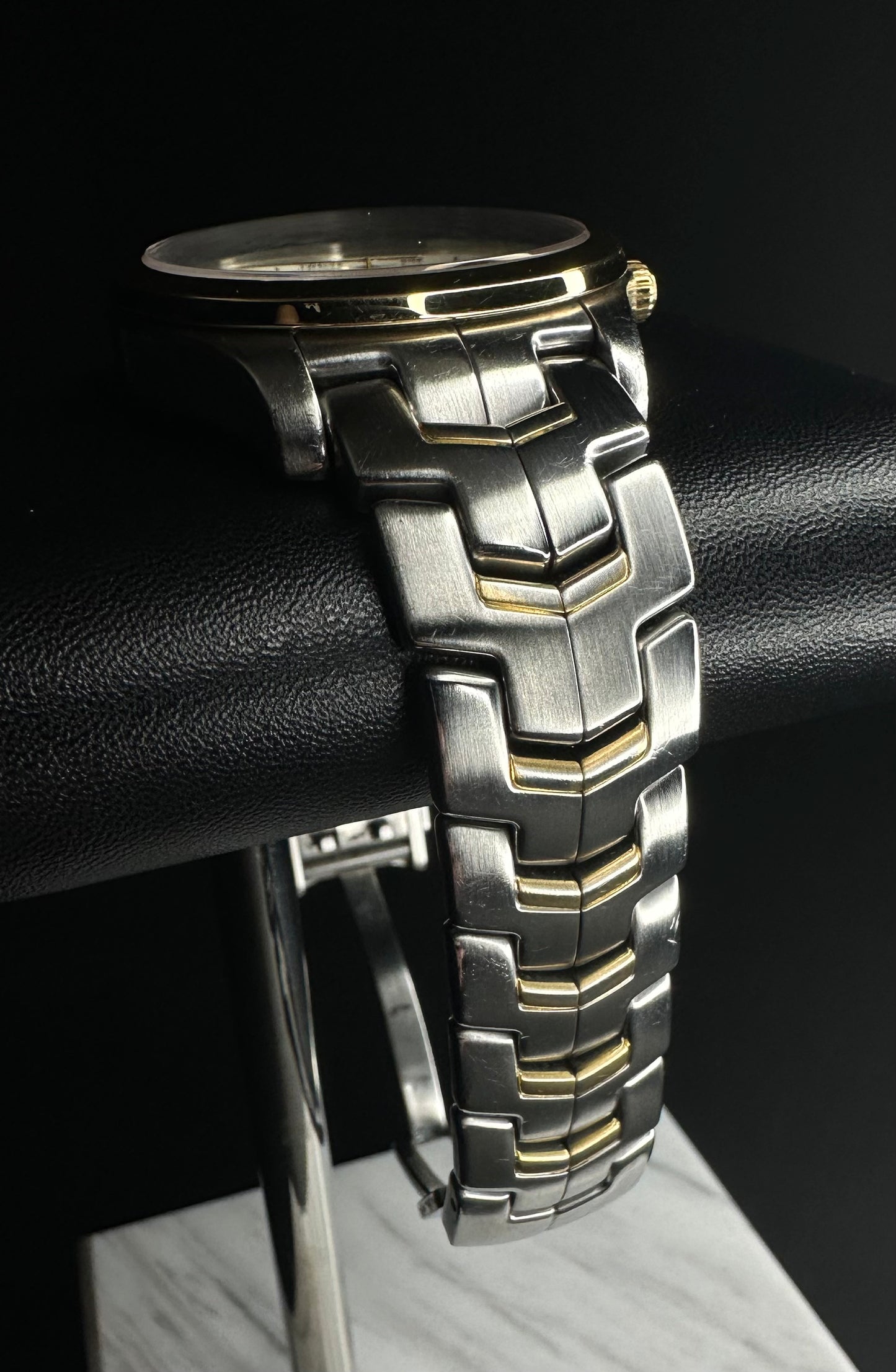 Tag Heuer Link automatic watch, model WJF2050, with gold and stainless steel bracelet and silver dial, 2018 release. A refined 39mm timepiece combining luxury and durability, ideal for enthusiasts of classic, high-quality watches. Available from The Watch Trader CT.