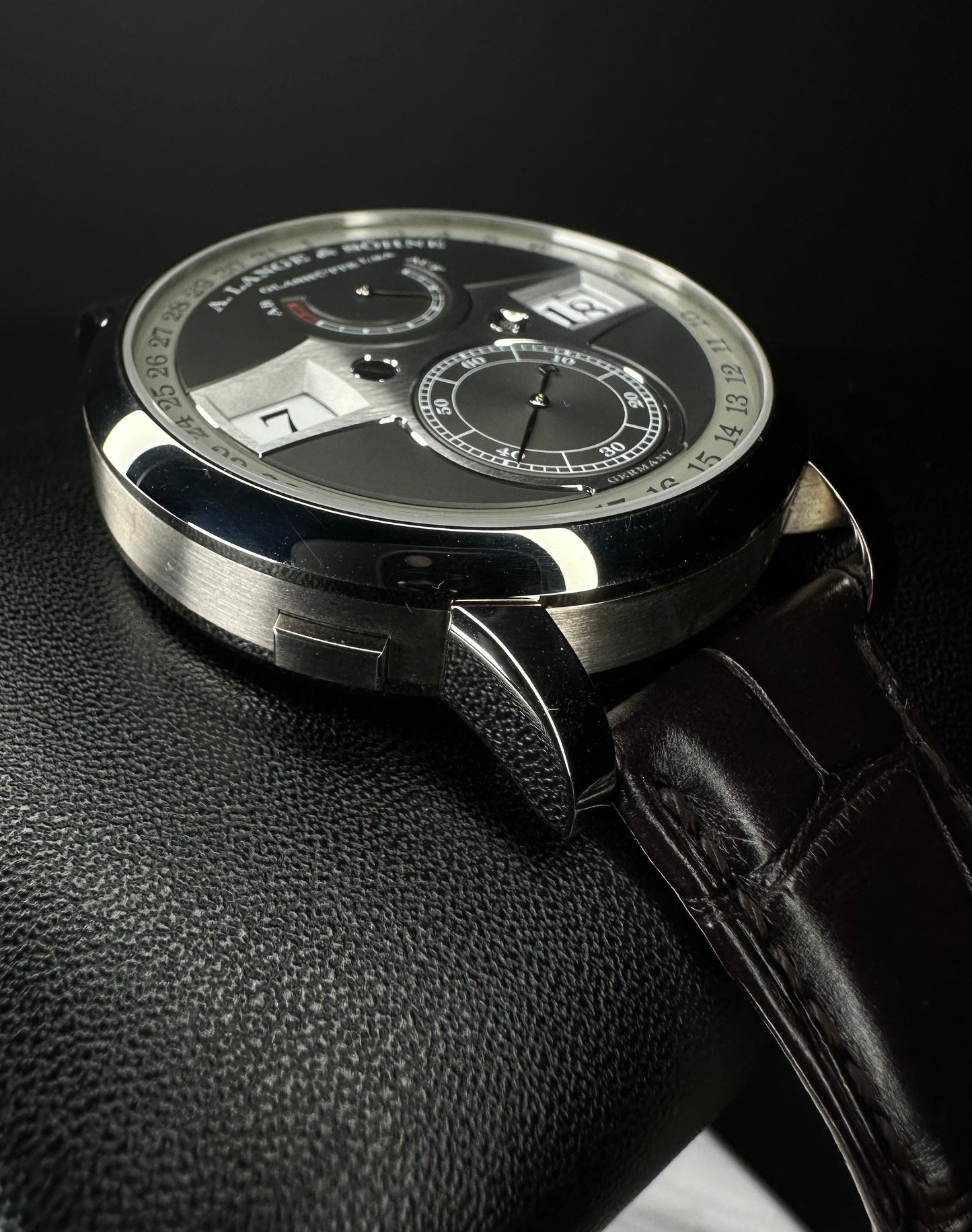 A. Lange & Söhne Zeitwerk Date 148.038 Grey Dial White Gold 44.2mm - 2023