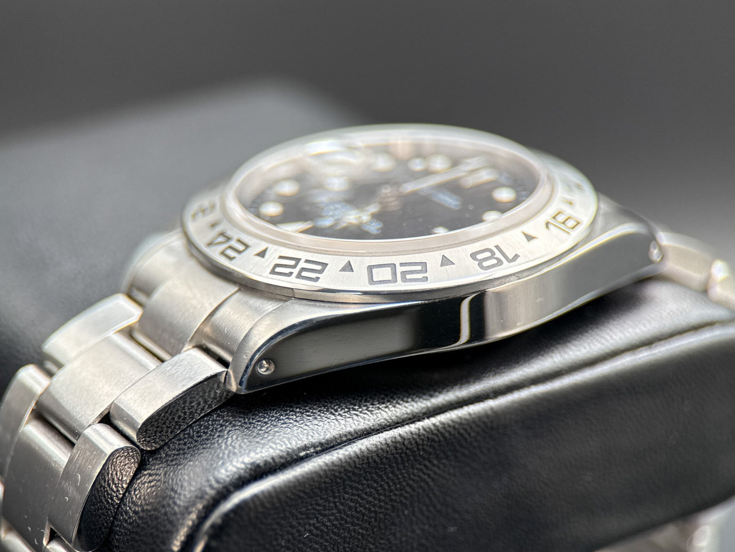 Rolex Explorer II 16550 Black Dial Stainless Steel Automatic 40mm Watch4