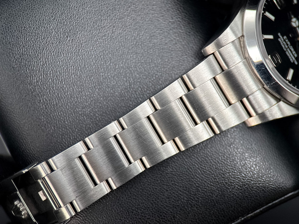 Rolex Explorer 214270 Black Dial 2013 - photo 7 of 11