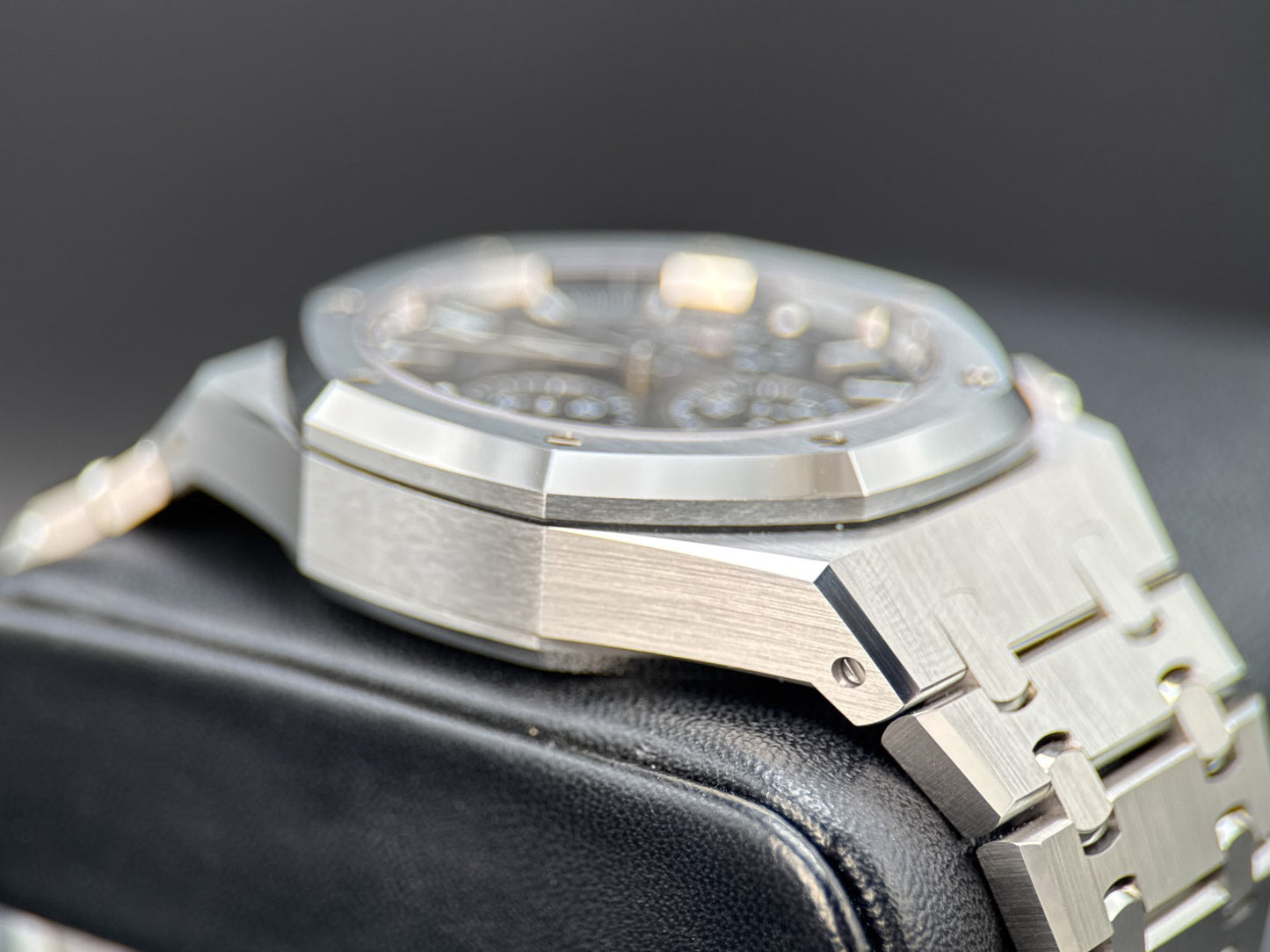 Audemars Piguet Royal Oak 26240ST Black Dial Steel 41mm Chronograph - 20263