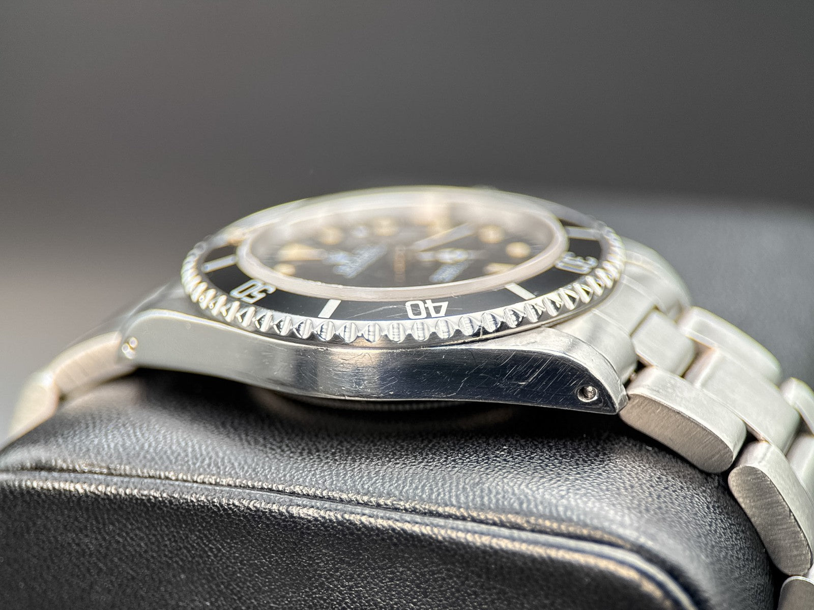 Rolex Submariner No-Date 14060 Black Dial 40mm Stainless Steel Automatic Watch3