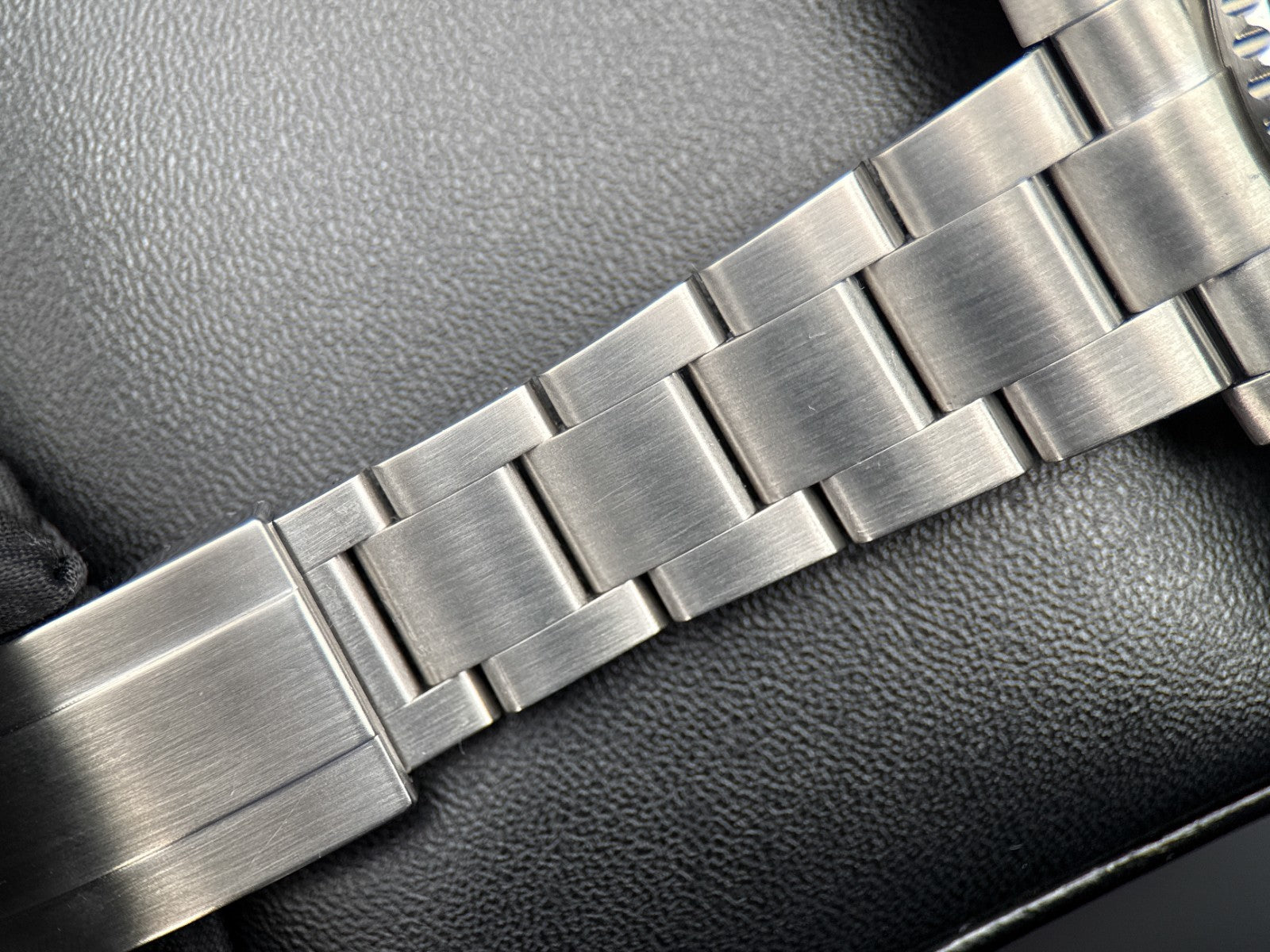 Rolex Submariner Date 116610LN Black Dial Automatic 40mm Steel Watch - 20147