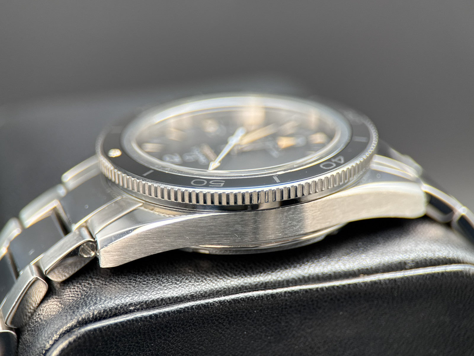 OMEGA Seamaster 300 233.30.41.21.01.001 Black Dial Steel 41mm Automatic Watch4