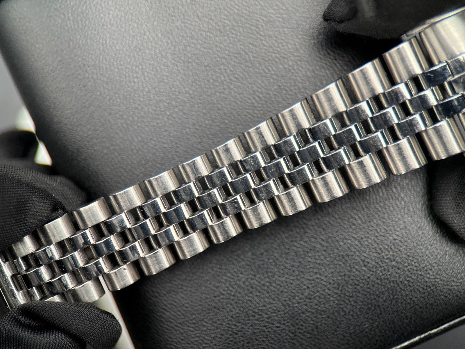 Rolex Datejust 36mm 16234 Black Index Dial Steel Automatic Watch - 20037