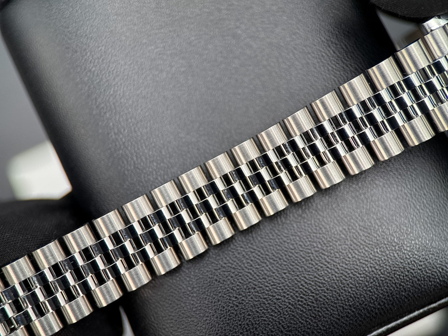 Rolex Datejust 278384RBR Silver Diamond Dial & Diamond Bezel 31mm Watch - 20267