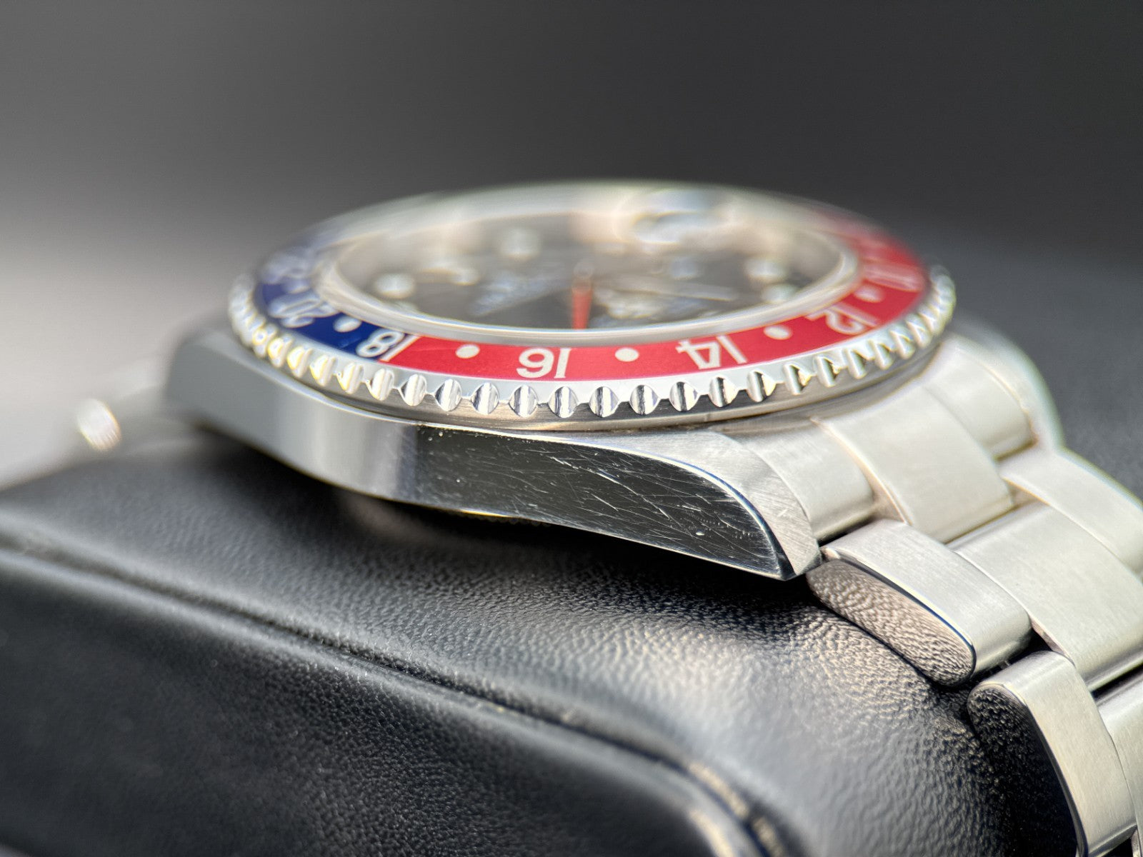 Rolex GMT-Master II 16710 Pepsi Black Dial 40mm Automatic Stainless Steel Watch3