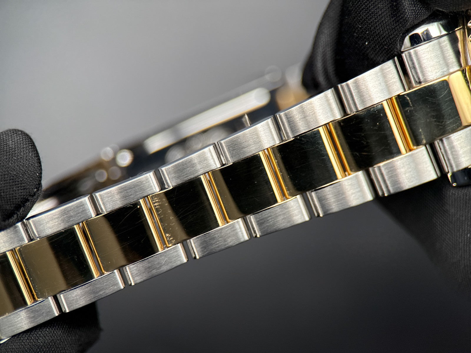 Rolex Yacht-Master 16623 Champagne Dial Two-Tone 40mm Automatic Watch - 20099