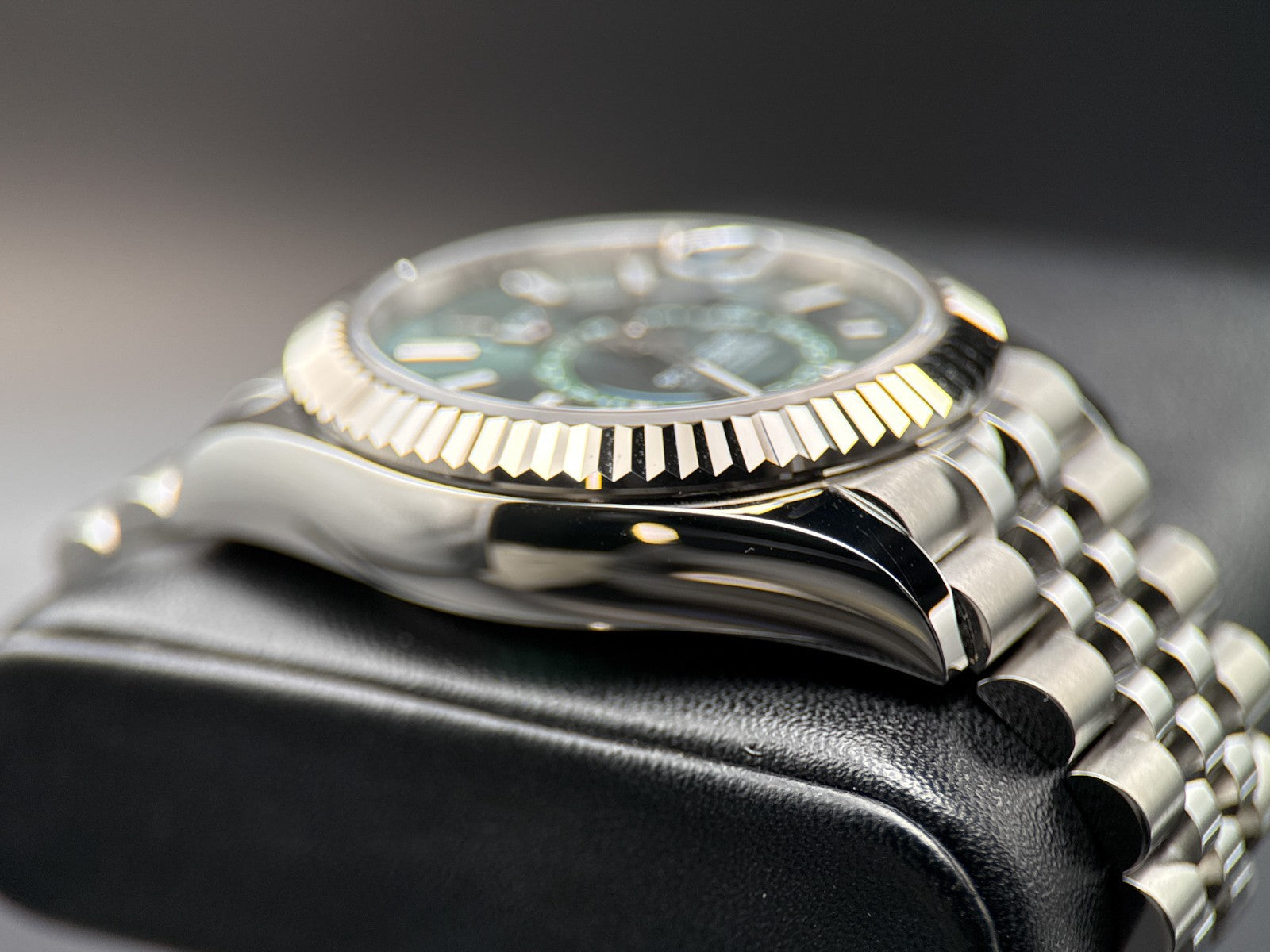 Rolex Sky-Dweller 336934 Green Dial Steel Jubilee 42mm Automatic Watch - 20253