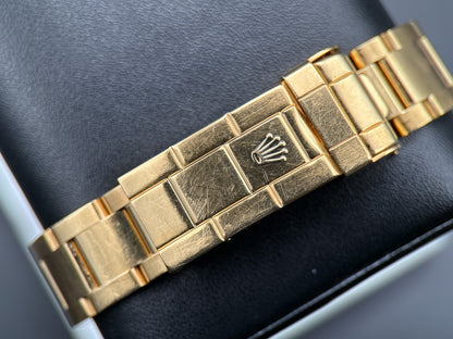 Rolex Submariner Date 16618 Bluesy Yellow Gold Unpolished 40mm Automatic Watch9