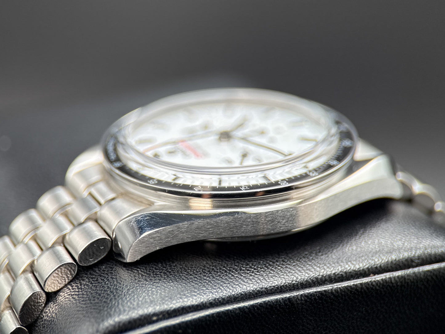 OMEGA Speedmaster Moonwatch Professional 310.30.42.50.04.001 White Dial - 20244