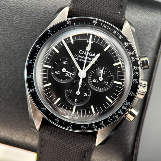 OMEGA Speedmaster Moonwatch 310.32.42.50.01.001 Black Dial 42mm Manual Watch0