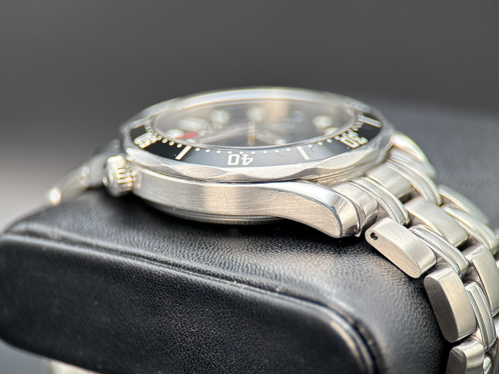 OMEGA Seamaster Diver 300M 168.1634 Black Wave Dial Steel 41mm Automatic Watch3