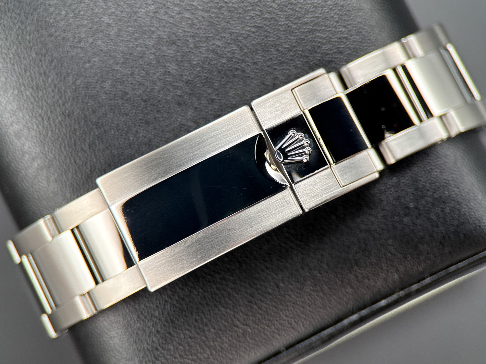 Rolex Yacht-Master 126622 Rhodium Dial 40mm Automatic Steel Watch - 20219