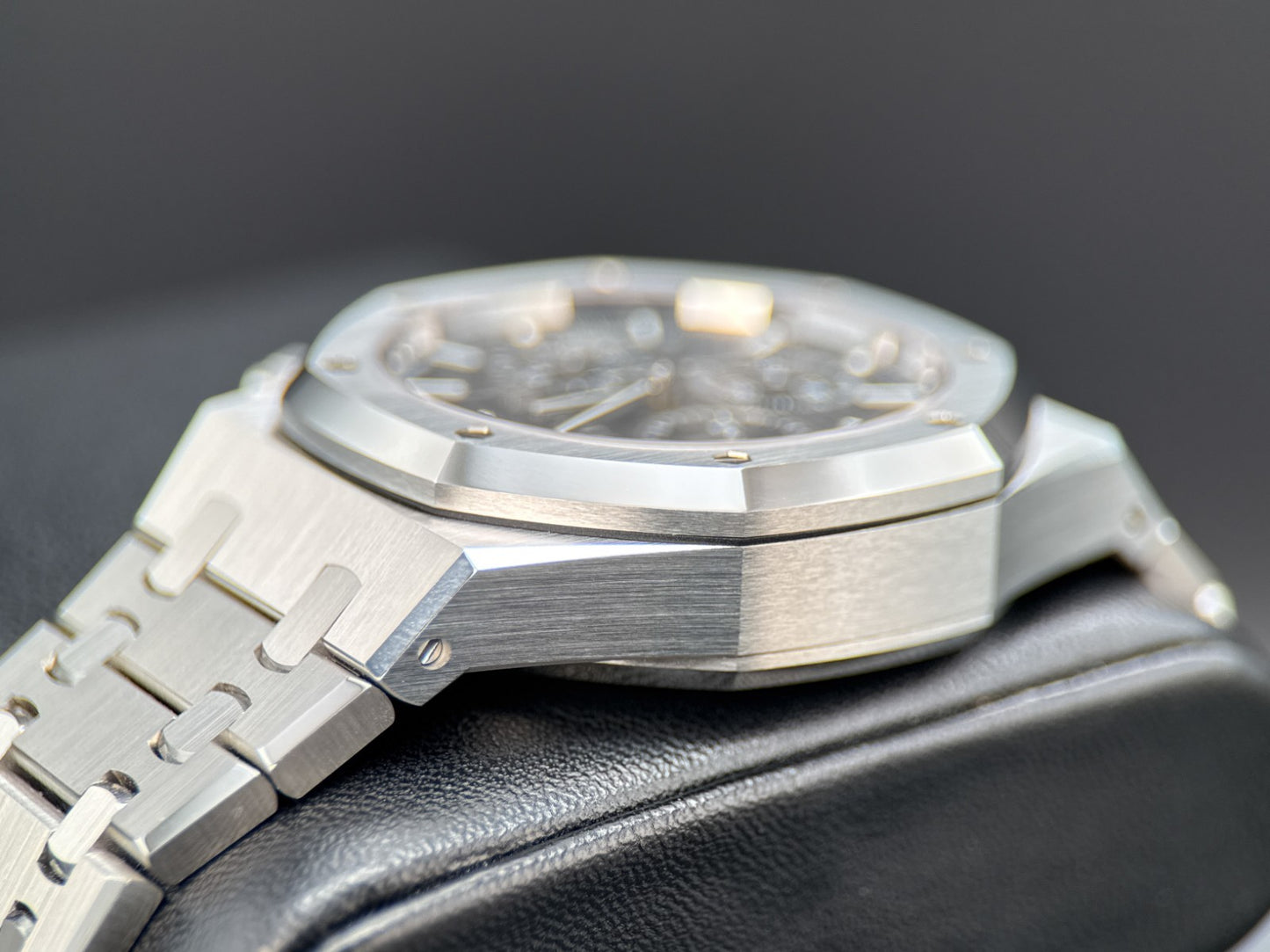 Audemars Piguet Royal Oak 26240ST Black Dial Steel 41mm Chronograph - 20264