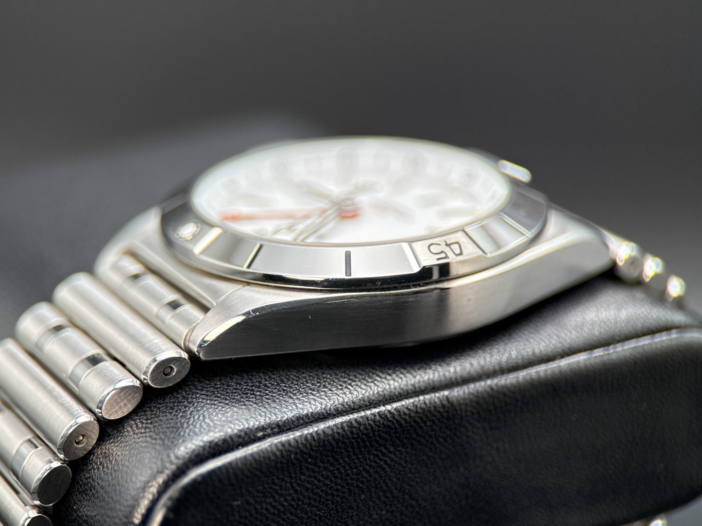 Breitling Chronomat 40 GMT A32398101A1A1 White Dial Automatic Watch - 20254
