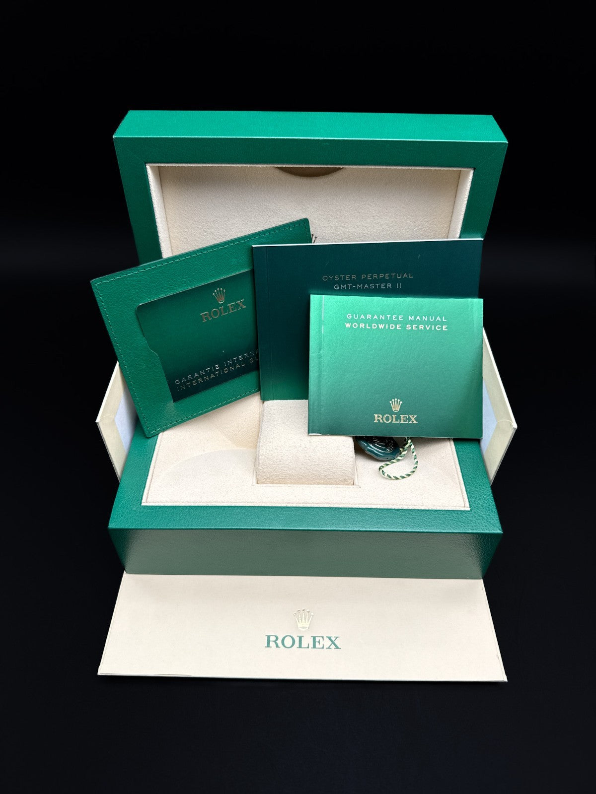 Rolex GMT-Master II 126710BLRO Pepsi Jubilee Automatic 40mm Watch Complete 202210