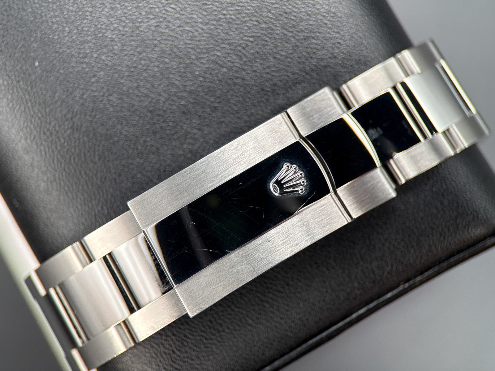 Rolex Sky-Dweller 326934 Black Dial Oyster Automatic 42mm Watch - 20219