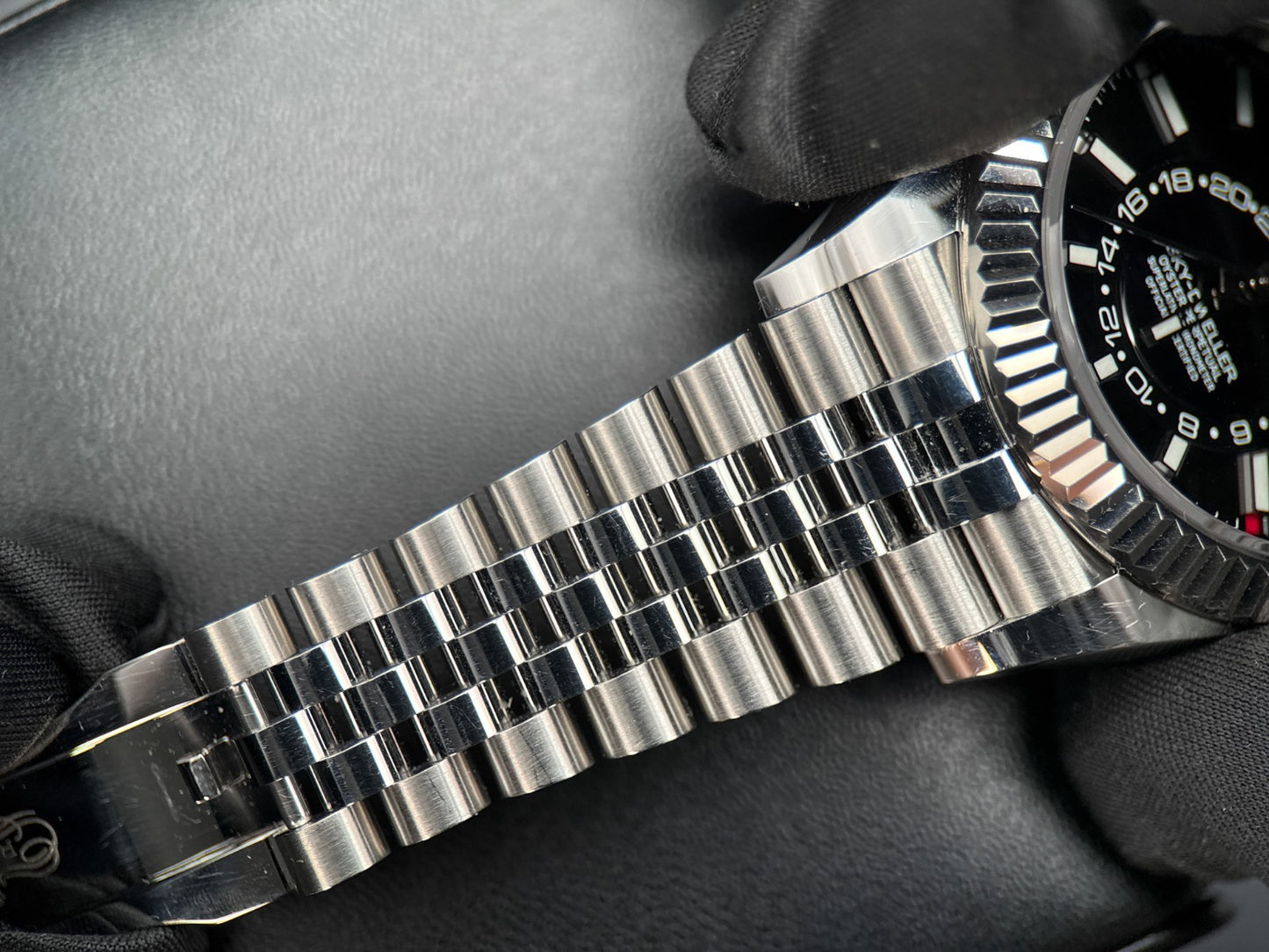 Rolex Sky-Dweller 326934 Black Dial Jubilee Automatic Steel 42mm Watch - 20226