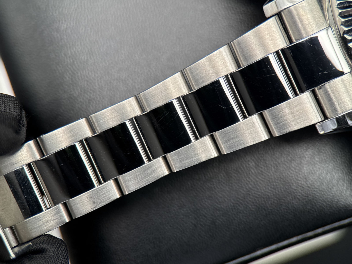 Rolex Sky-Dweller 326934 White Dial Oyster Bracelet Automatic 42mm Watch - 20187