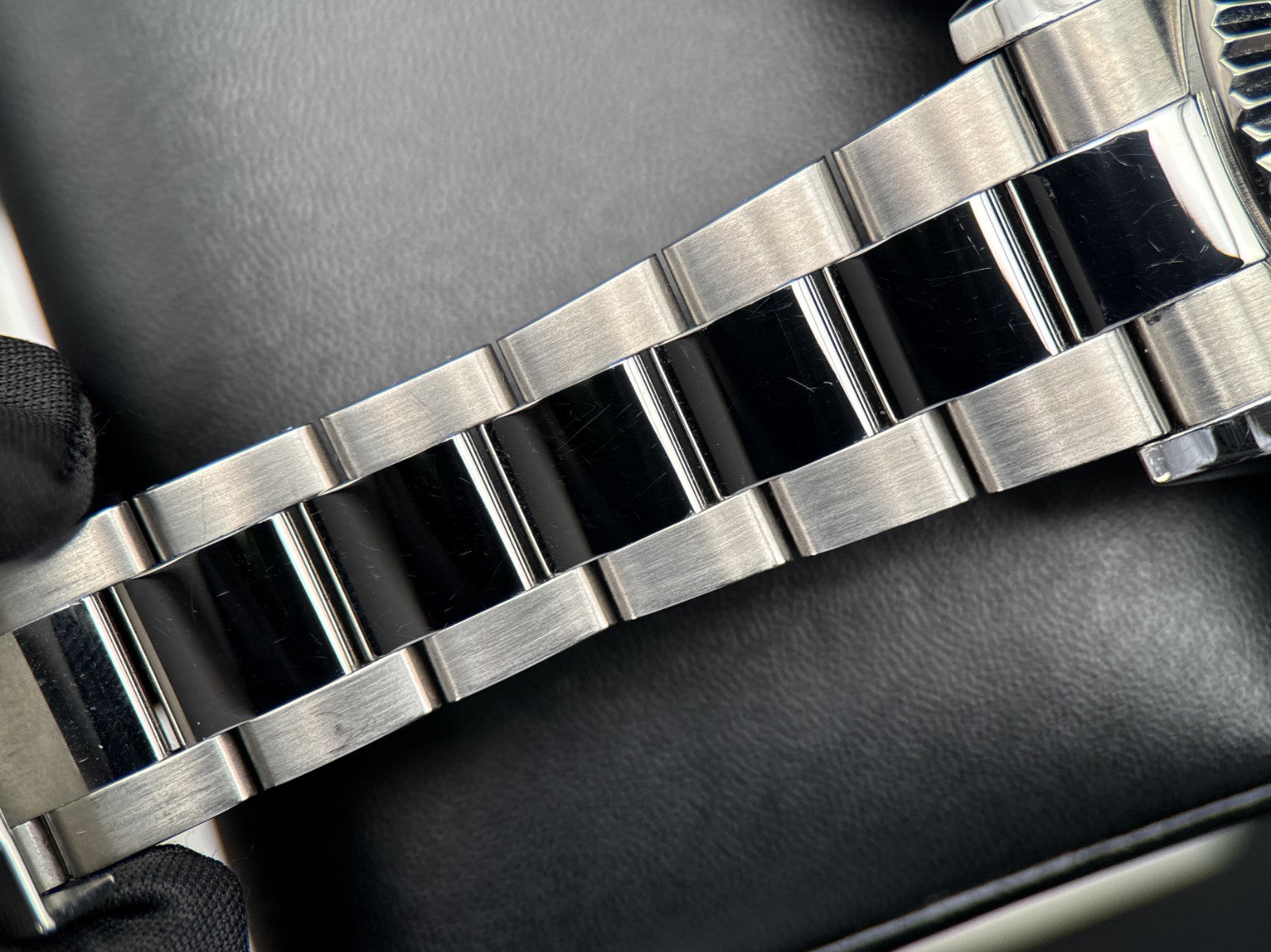 Rolex Sky-Dweller 326934 White Dial Oyster Bracelet Automatic 42mm Watch - 20187