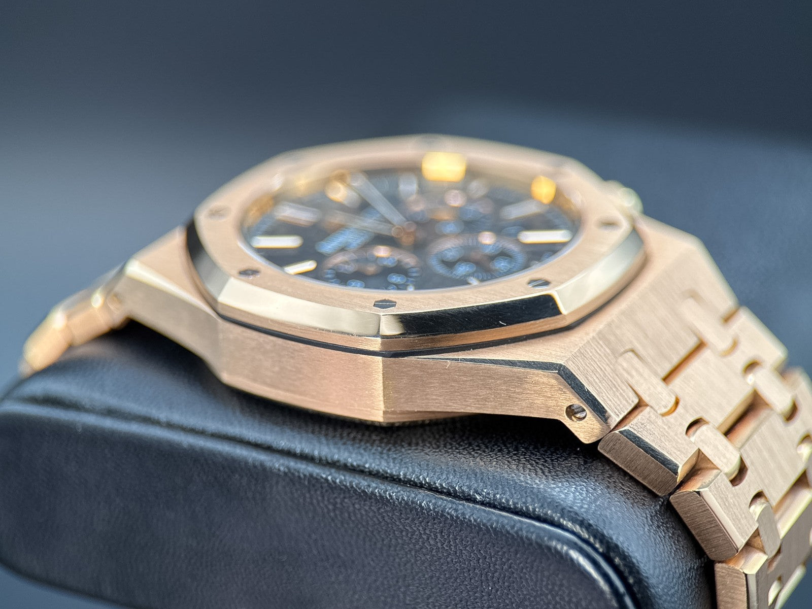 Audemars Piguet Royal Oak Chronograph 26320OR.OO.1220OR.01 Black Dial Rose Gold3
