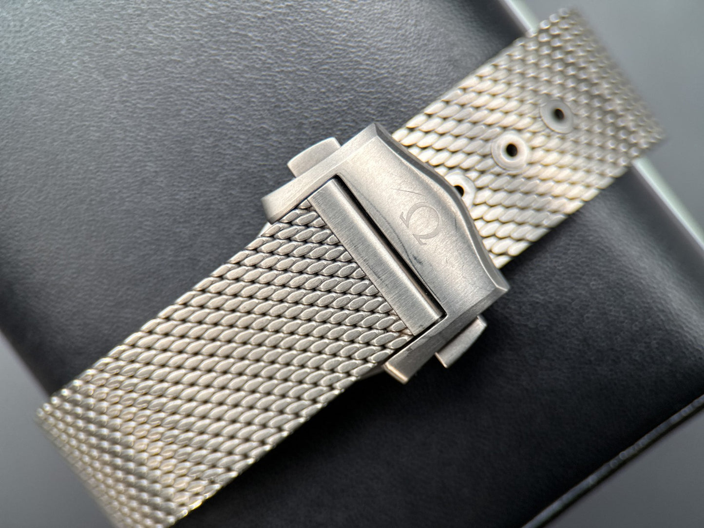 OMEGA Seamaster Diver 300M 210.90.42.20.01.001 No Time To Die Titanium 42mm9