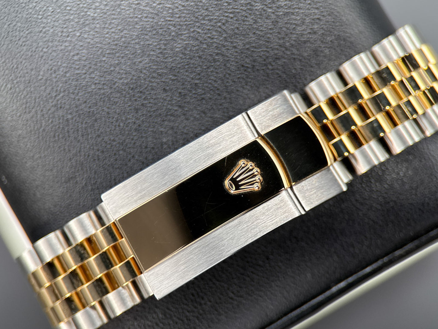 Rolex Datejust 126333 Silver Dial Two-Tone Jubilee Automatic 41mm Watch - 20259