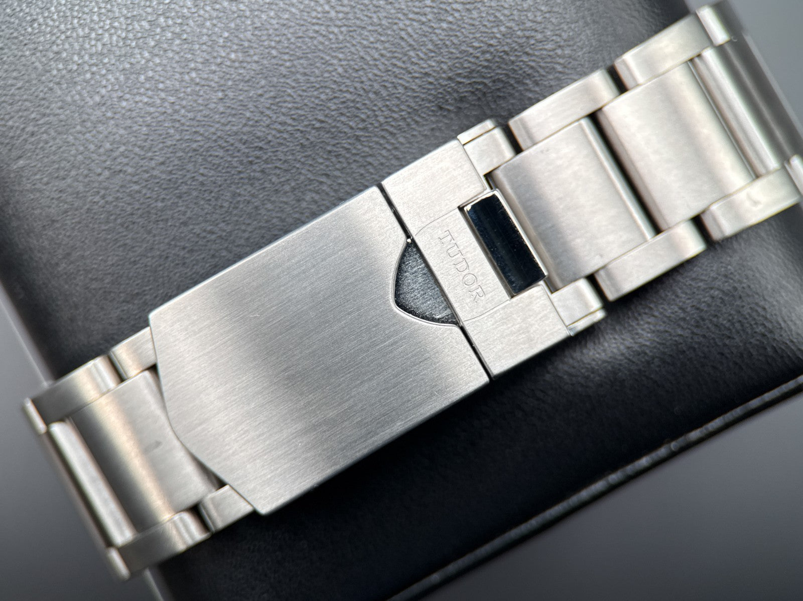 TUDOR Black Bay 79220N Black Dial Automatic 41mm Stainless Steel Watch9