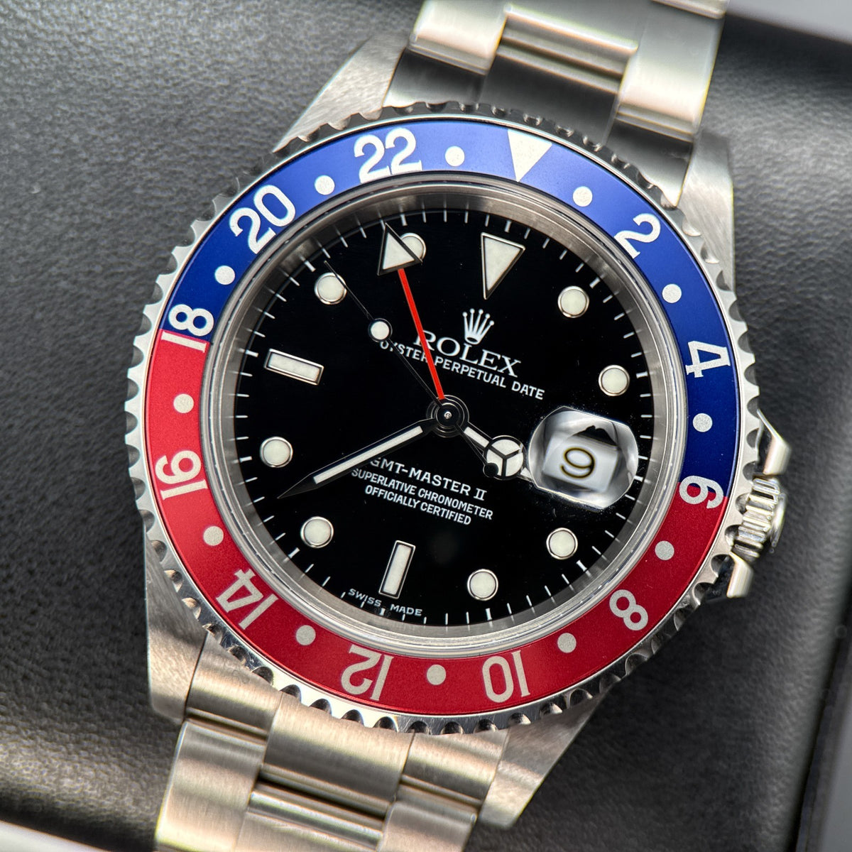 Rolex GMT-Master II 16710 Pepsi Black Dial - photo 1 of 11