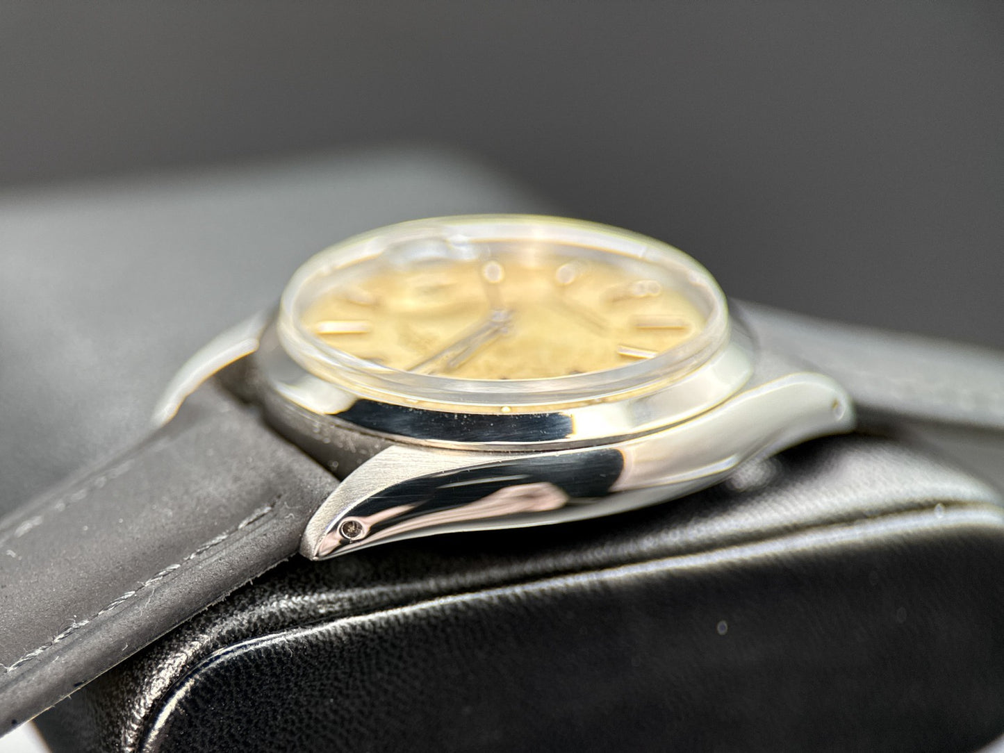 Rolex Date 1500 Stainless Steel Vintage Automatic 34mm Watch4