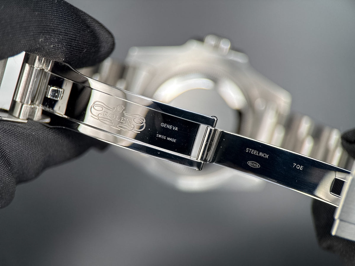 Rolex Submariner No-Date 114060 Black Dial 2018 - photo 9 of 11