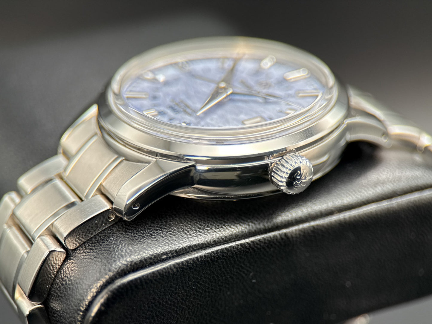 Grand Seiko Elegance Collection GMT SBGJ249G Shōsho Dial Automatic 39.5mm Watch1