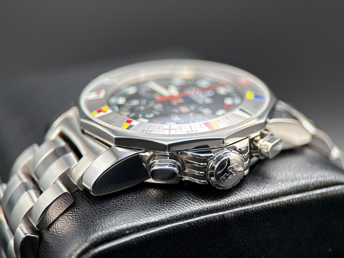 Corum Admirals Cup 985.630.20 Black Dial - photo 2 of 10