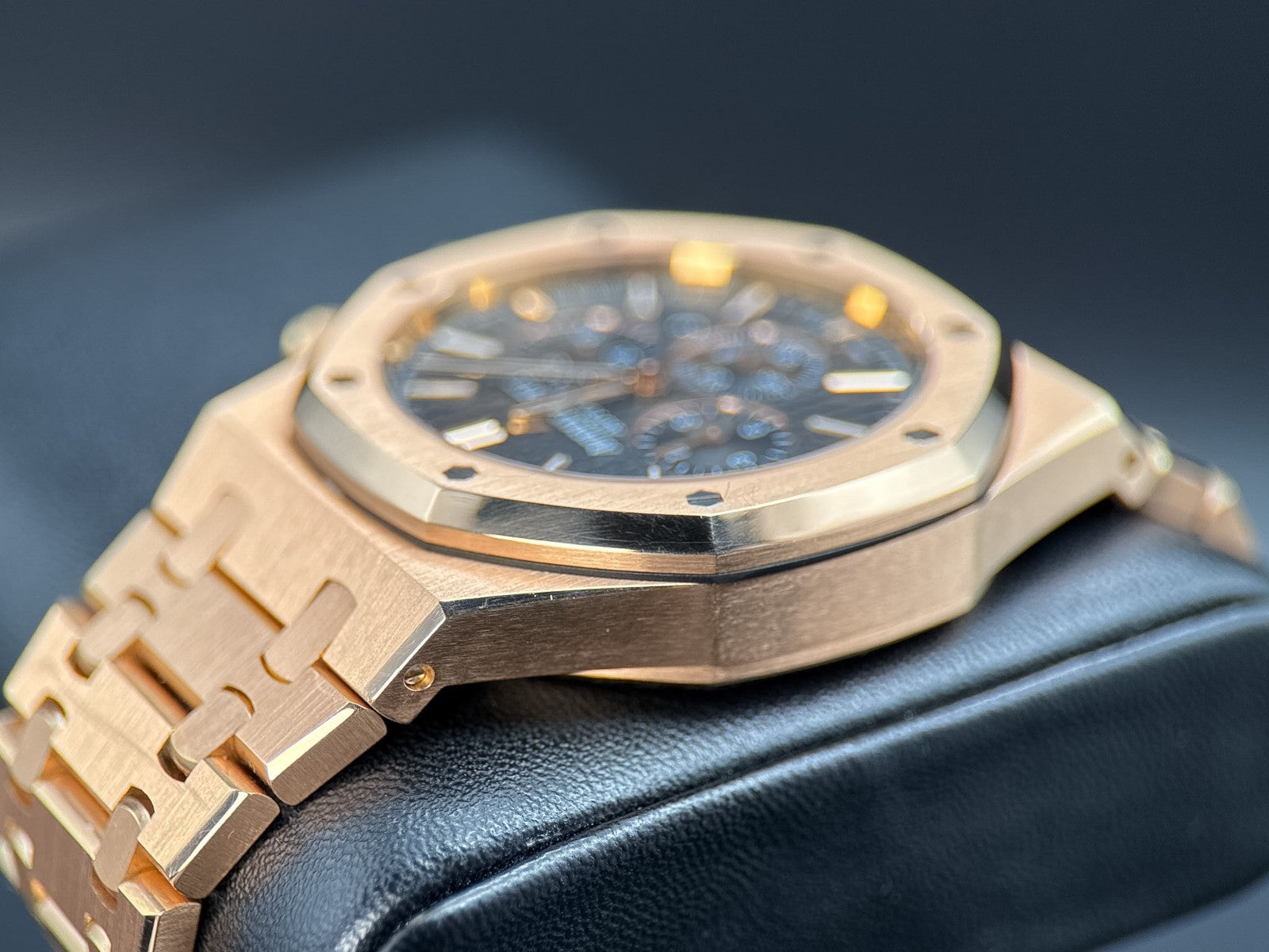 Audemars Piguet Royal Oak Chronograph 26320OR.OO.1220OR.01 Black Dial Rose Gold4