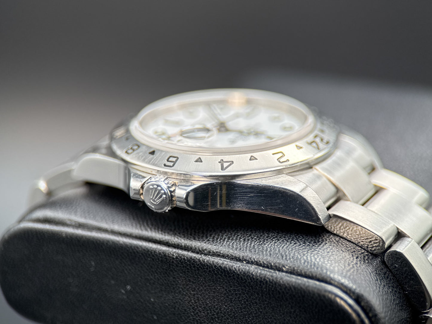 Rolex Explorer II White Dial 16570 Engraved Rehaut 40mm Automatic Watch - 20092