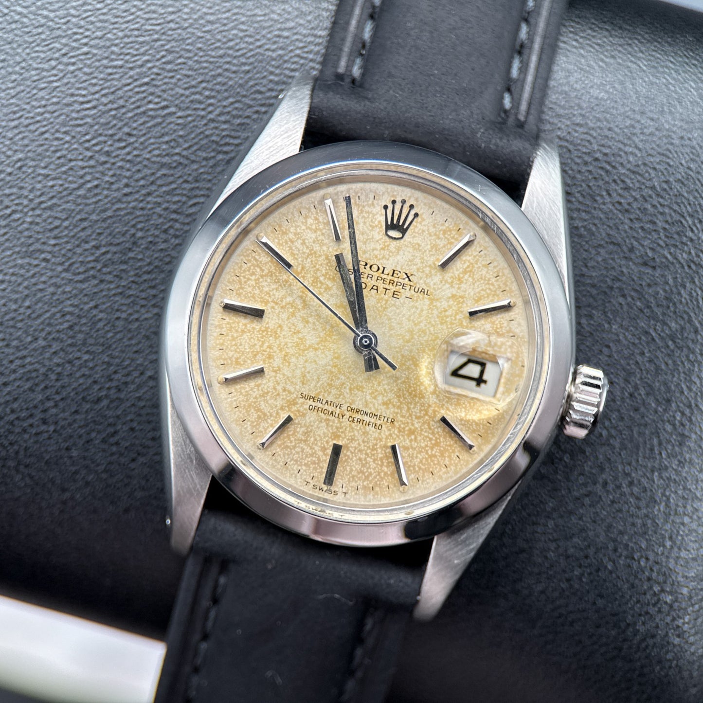 Rolex Date 1500 Stainless Steel Vintage Automatic 34mm Watch0