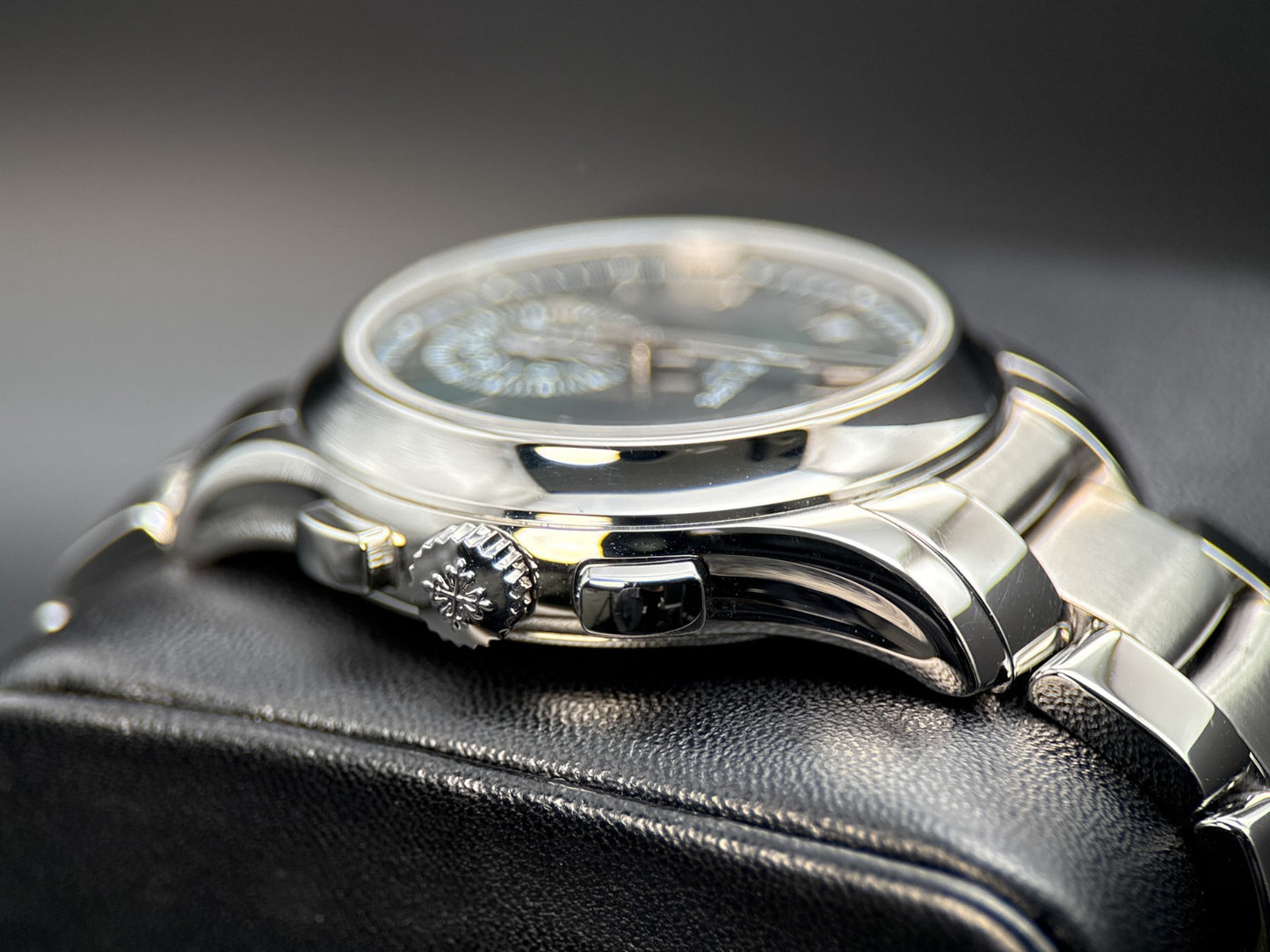 Patek Philippe Complications Annual Calendar Flyback Chrono 5905/1A-001 - 20222