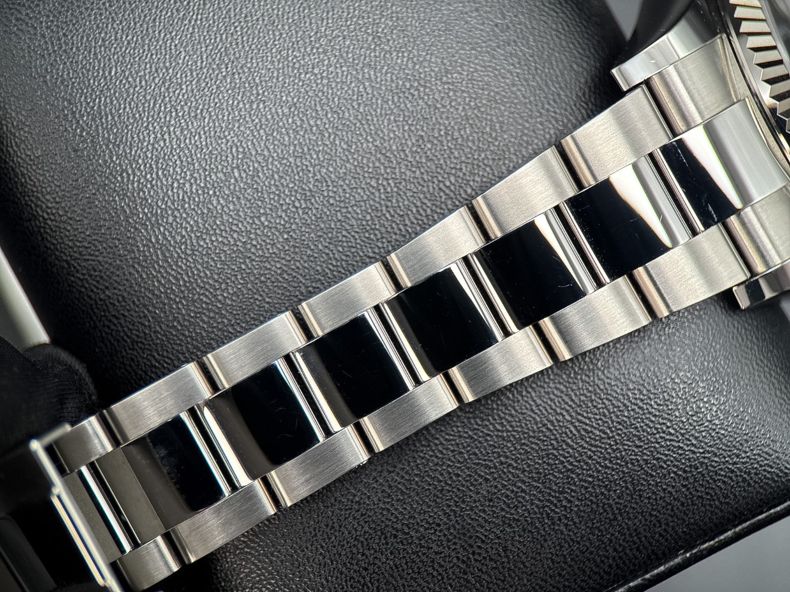 Rolex Sky-Dweller 336934 Black Dial Automatic Steel 42mm Watch - 20257