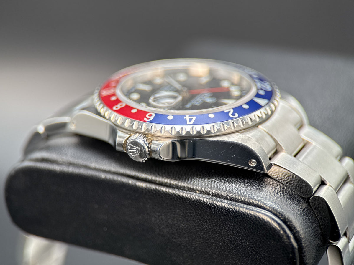 Rolex GMT-Master II 16710 Pepsi Black Dial - photo 3 of 11