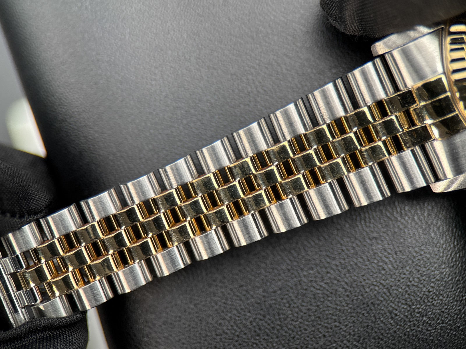 Rolex Datejust 16233 Champagne Diamond Dial Automatic 36mm Watch - 19967